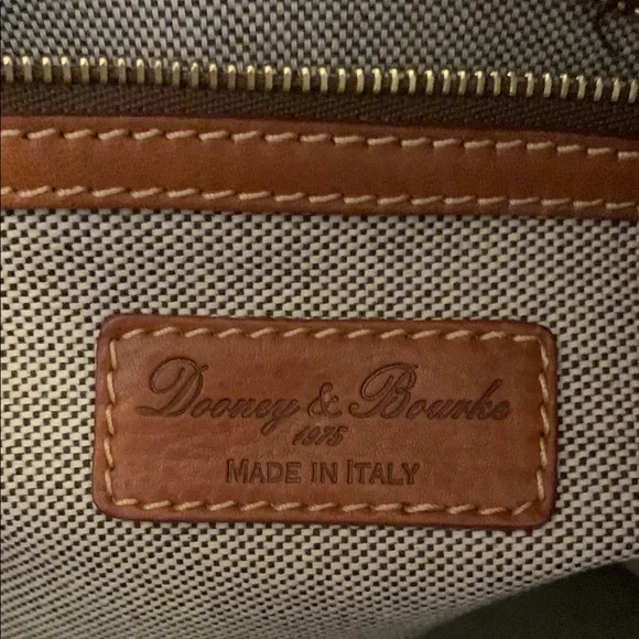 Dooney & Bourke Vintage Tan Leather Tote with Structured Design - Picture 5 of 10